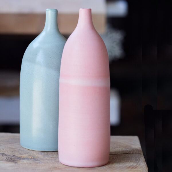 vase soliflor en grès rose et vert pour votre décoration intérieure
