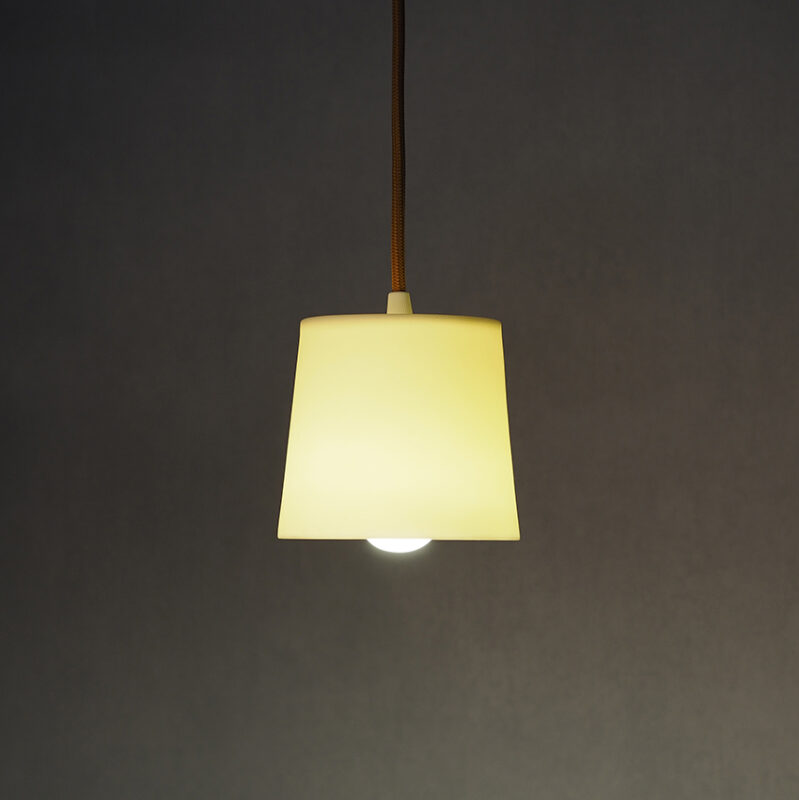 Baladeuse en porcelaine Sylvie allumée