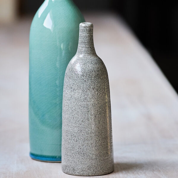 vase soliflore en grès gris