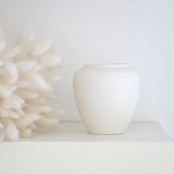 vase en porcelaine Caro couleur neige