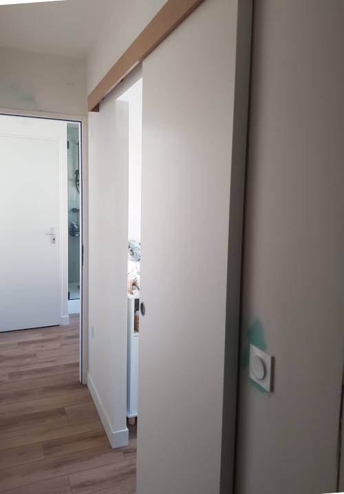 couloir d'accès aux 2 salles de bain